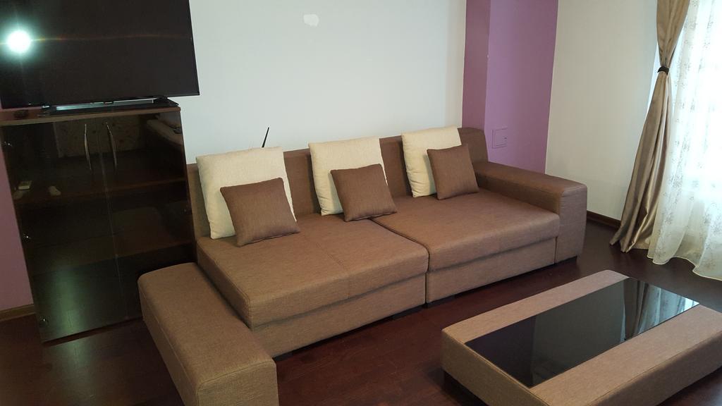 Sunlight Studio Apartment Oradea Exterior photo